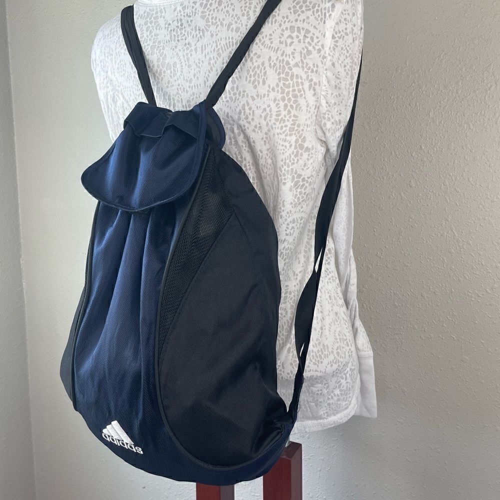 NWOT Adidas Cinch Yo Back Pack - Picture 3 of 5